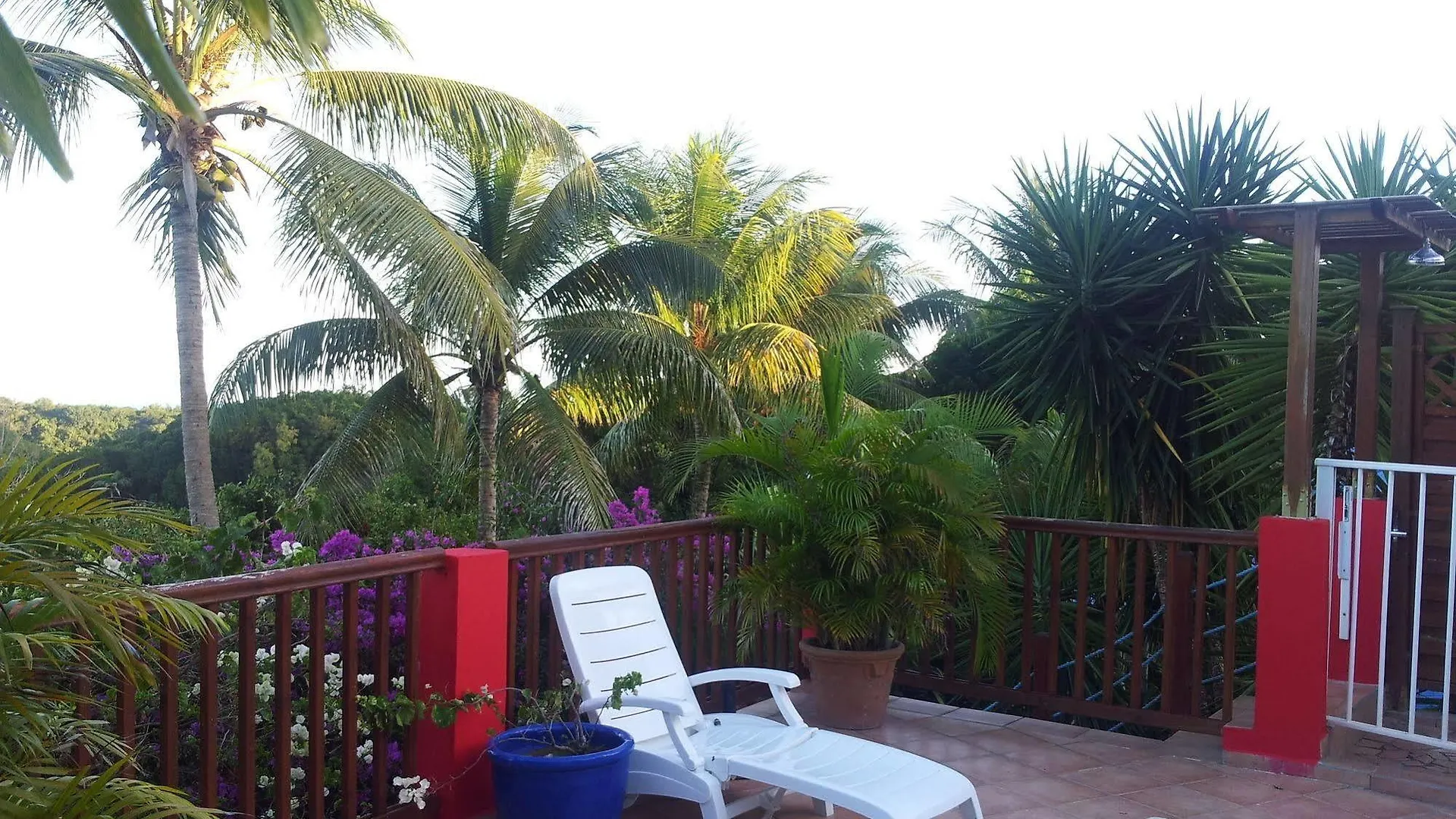 Nid Kreyol Βίλα Sainte-Anne  0*, Sainte-Anne (Grande-Terre)